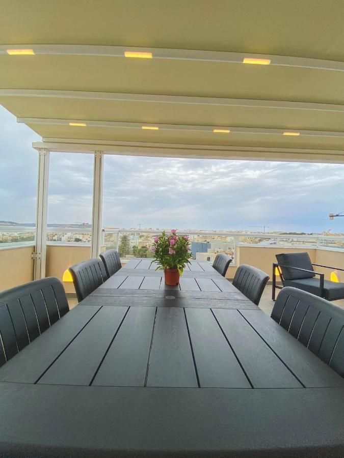 Apartamento The Blue Mill Penthouse With Beautiful Views Naxxar Exterior foto
